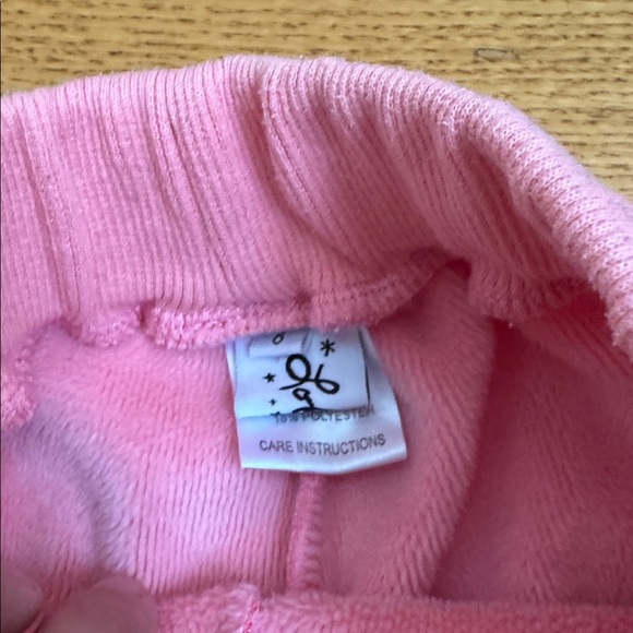 Lola + The Boys Strawberry Ruffle Set - Picture 9 of 15